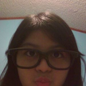 Meet your Posher, Rebeca